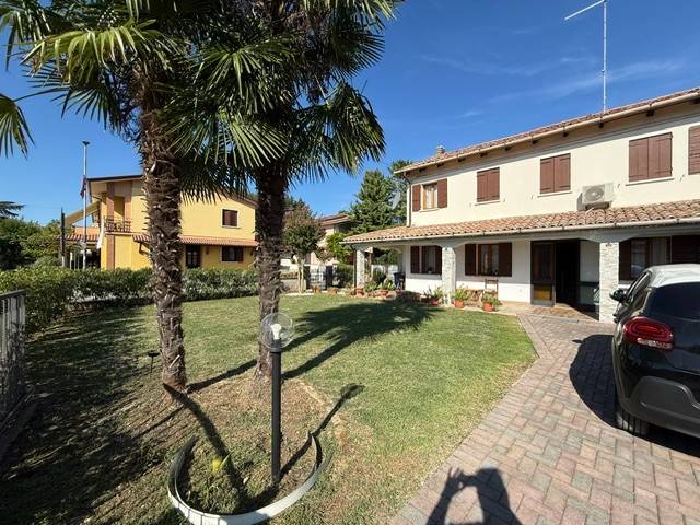 casa indipendente in vendita a Ponzano Veneto in zona Paderno