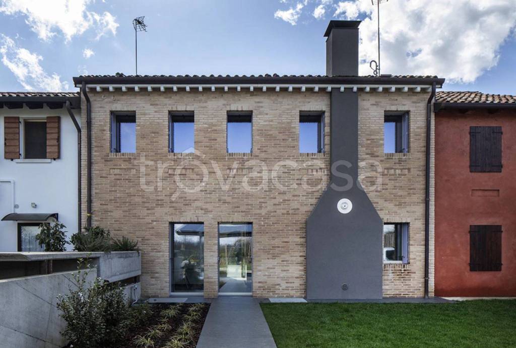 casa indipendente in vendita a Ponzano Veneto in zona Merlengo