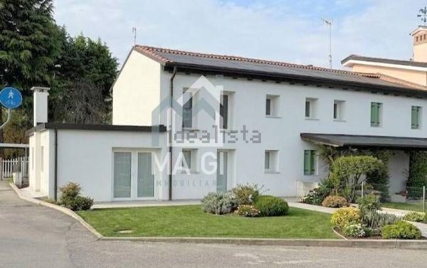 appartamento in vendita a Ponzano Veneto in zona Ponzano Veneto