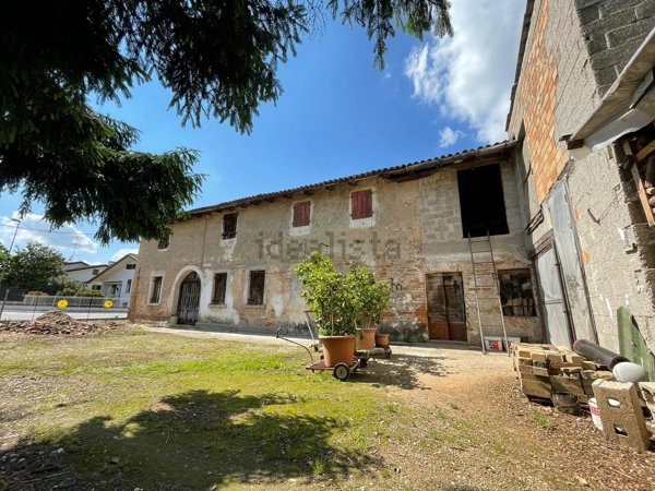 casale in vendita a Ponzano Veneto in zona Ponzano Veneto