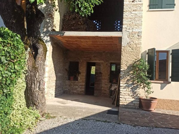 casa indipendente in vendita a Possagno