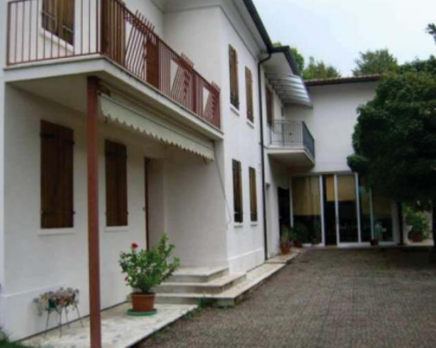 casa indipendente in vendita a Possagno