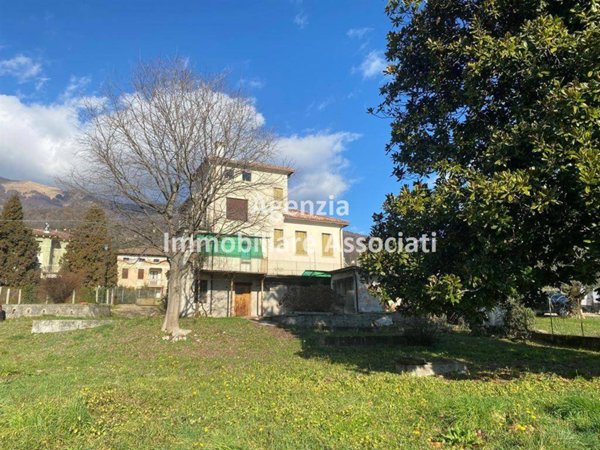 casa indipendente in vendita a Possagno