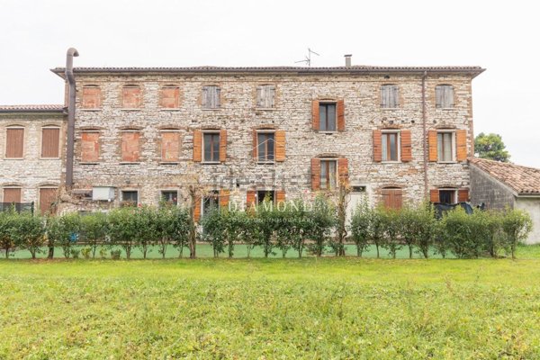 casa indipendente in vendita a Possagno