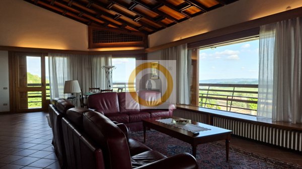 casa indipendente in vendita a Possagno