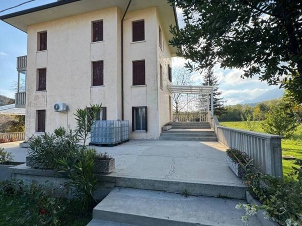 appartamento in vendita a Possagno