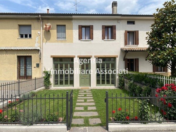 appartamento in vendita a Possagno in zona Rovèr