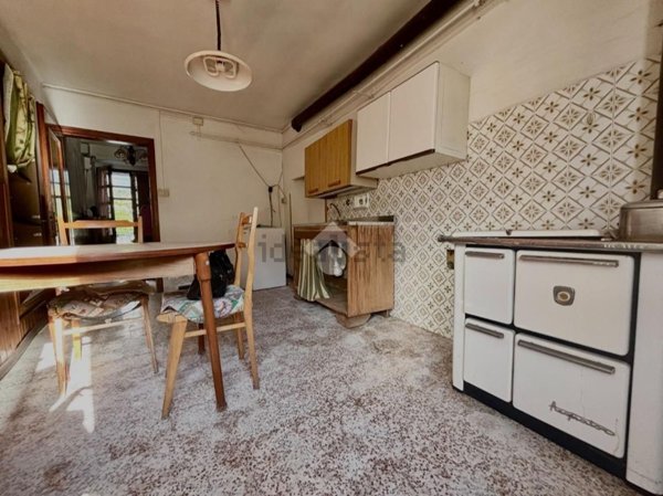 casa semindipendente in vendita a Possagno