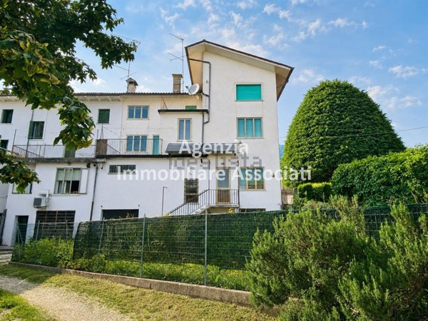 casa indipendente in vendita a Possagno in zona Rovèr
