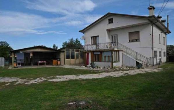 appartamento in vendita a Povegliano in zona Santandrà
