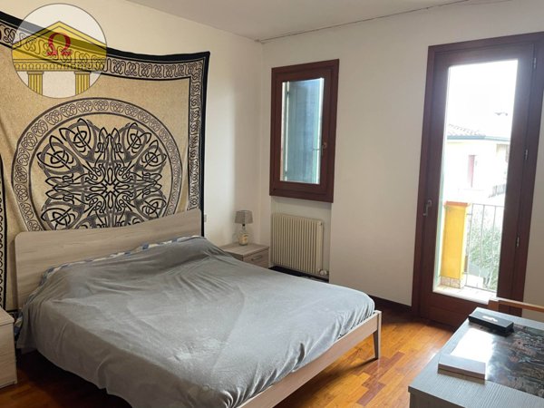 appartamento in vendita a Povegliano in zona Santandrà