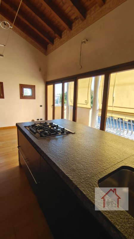 casa indipendente in vendita a Povegliano in zona Camalò