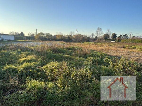terreno edificabile in vendita a Povegliano