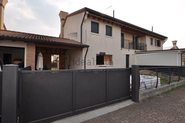 pentavano in vendita a Povegliano