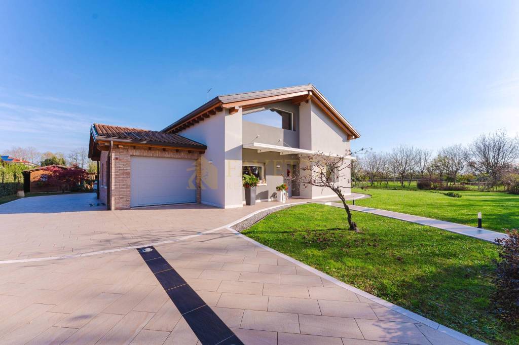 casa indipendente in vendita a Povegliano