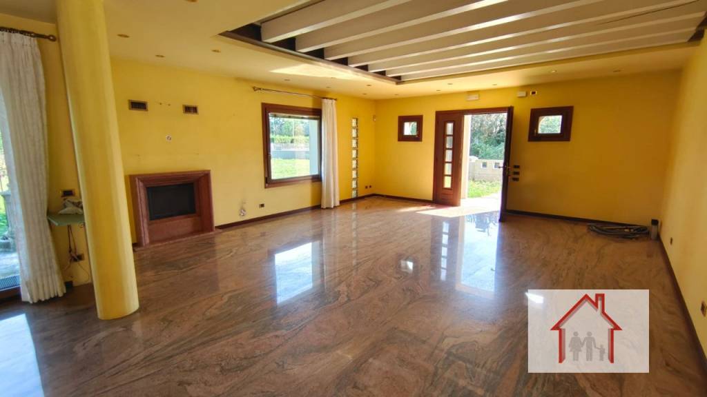 casa indipendente in vendita a Povegliano in zona Camalò