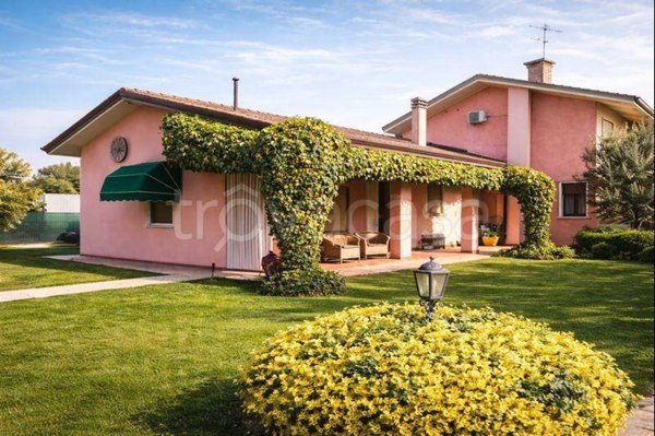 casa indipendente in vendita a Povegliano in zona Camalò
