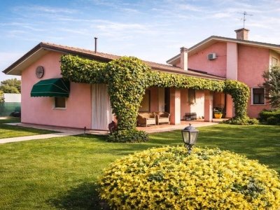 casa indipendente in vendita a Povegliano in zona Camalò