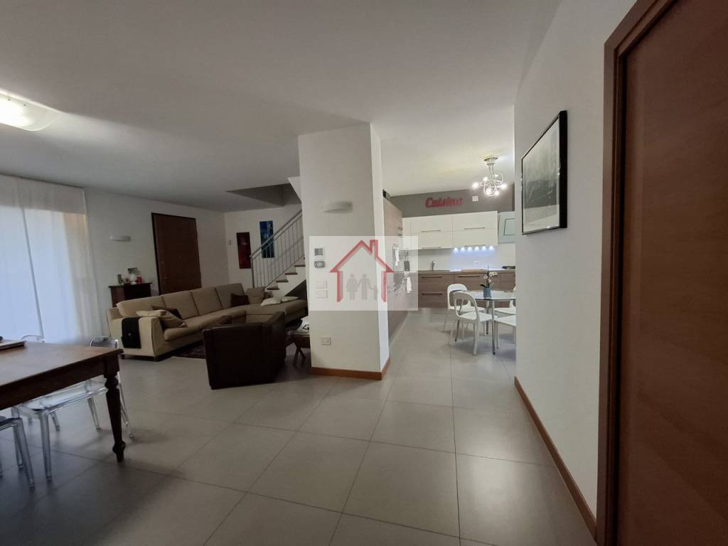 casa indipendente in vendita a Povegliano in zona Camalò