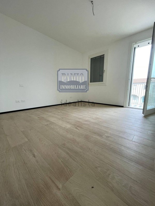 appartamento in vendita a Povegliano in zona Santandrà