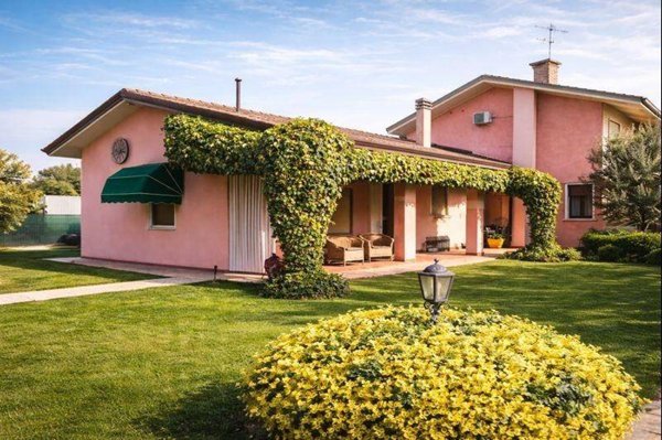 casa indipendente in vendita a Povegliano in zona Camalò