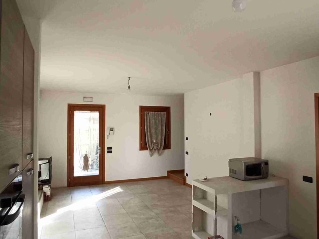 casa indipendente in vendita a Povegliano in zona Camalò