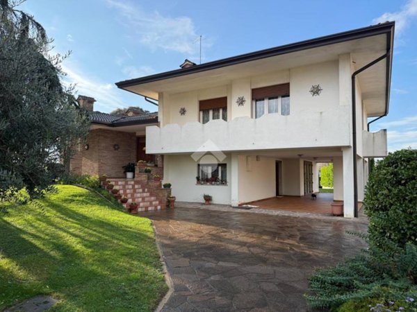 casa indipendente in vendita a Povegliano