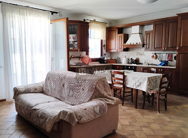 appartamento in vendita a Povegliano in zona Camalò