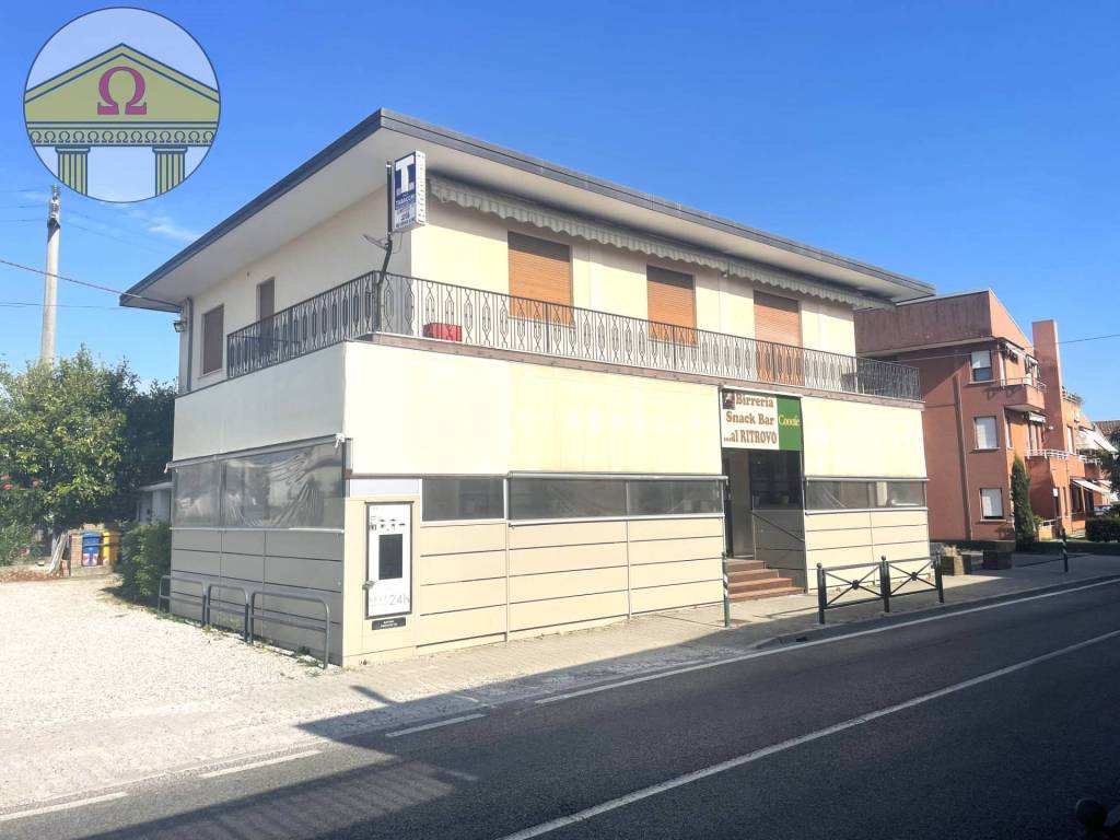negozio in vendita a Povegliano in zona Camalò