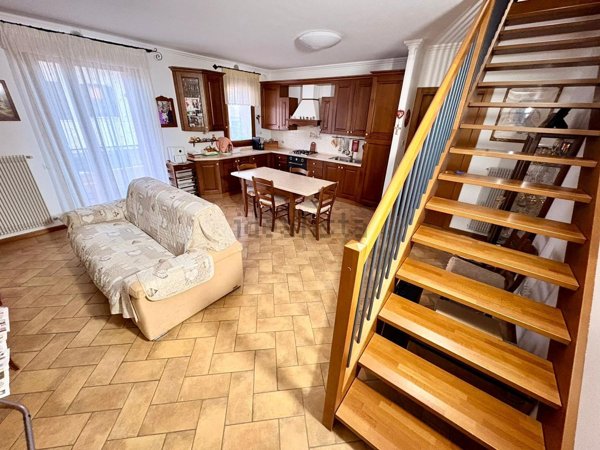 appartamento in vendita a Povegliano in zona Camalò
