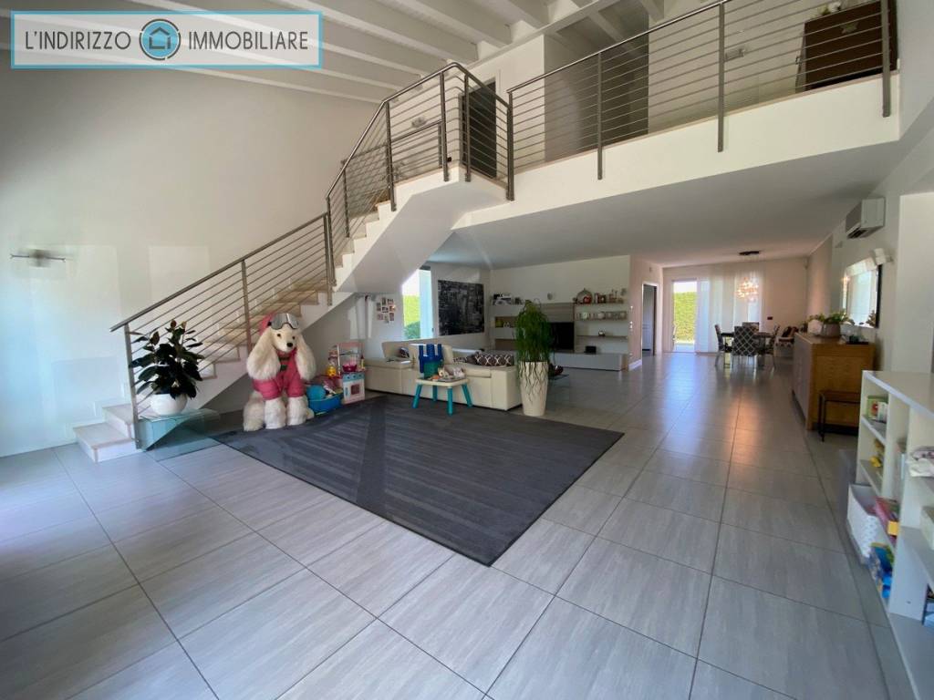 casa indipendente in vendita a Preganziol in zona Sambughè