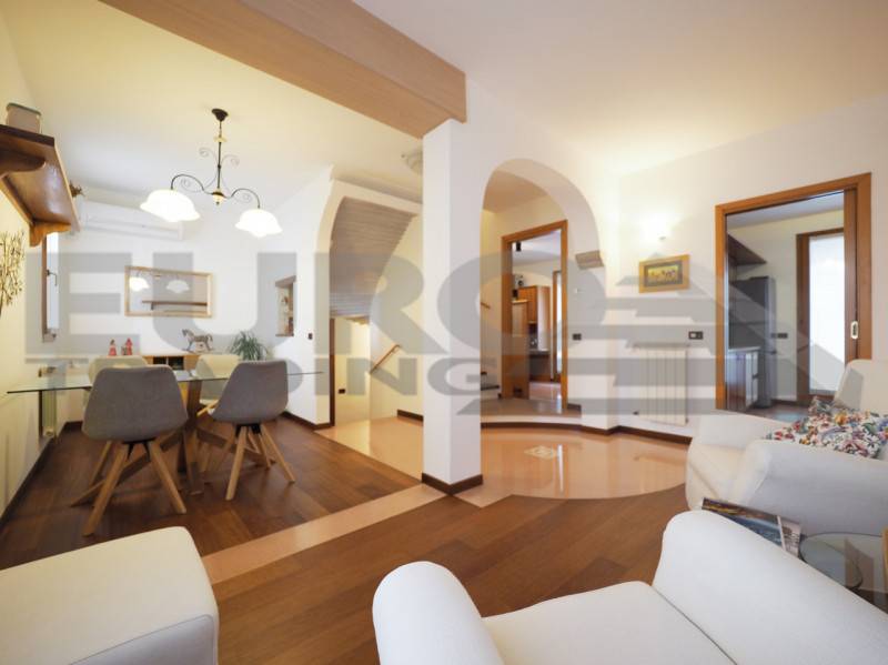 casa semindipendente in vendita a Preganziol