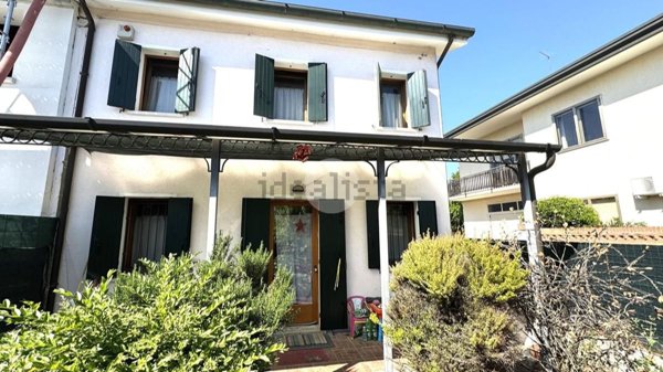 casa indipendente in vendita a Preganziol in zona San Trovaso