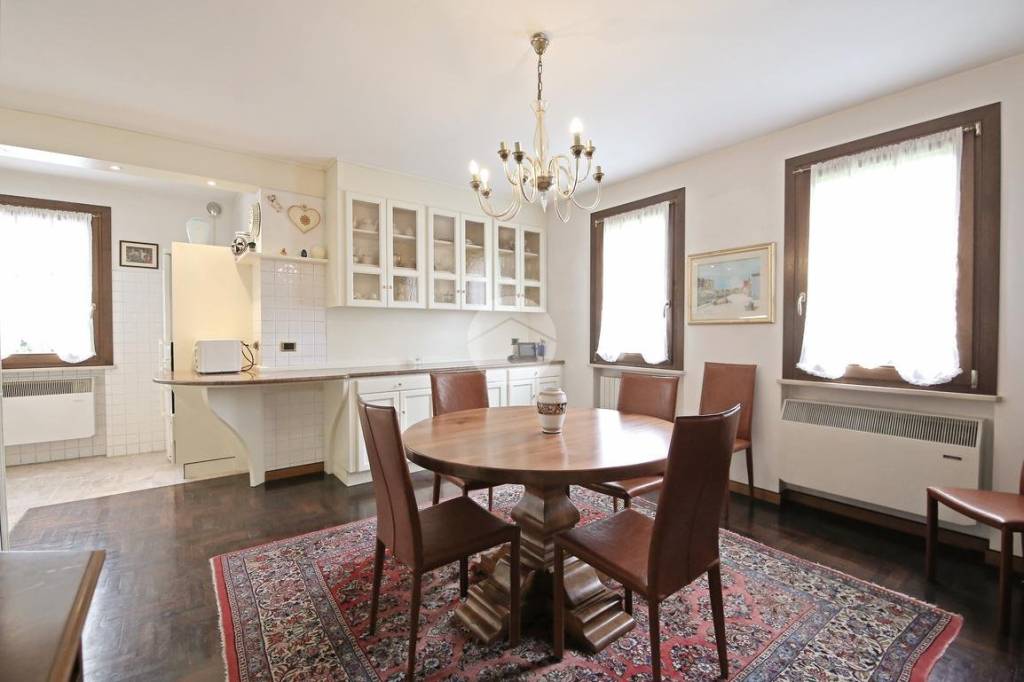 casa indipendente in vendita a Preganziol in zona Frescada