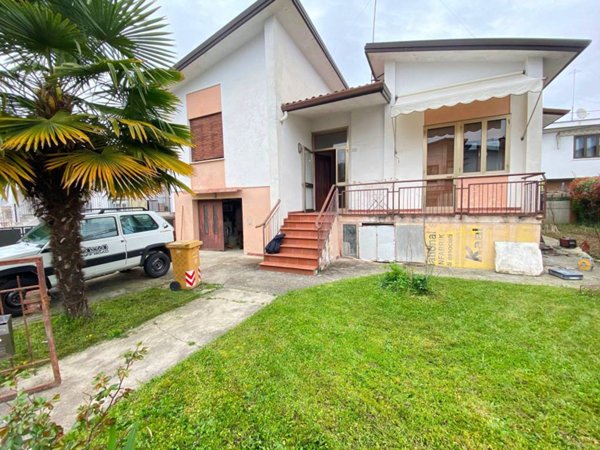casa indipendente in vendita a Preganziol in zona Frescada