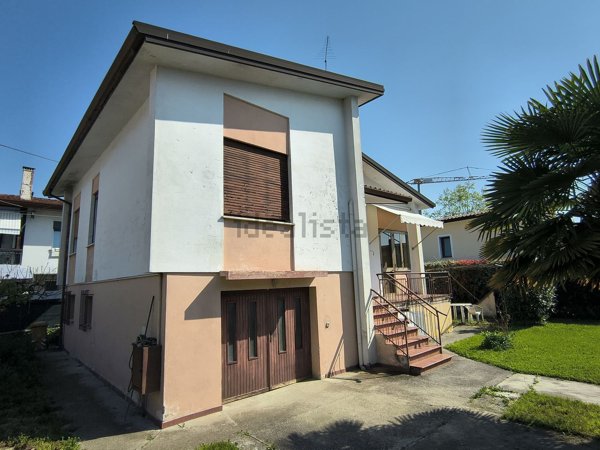 casa indipendente in vendita a Preganziol in zona Frescada