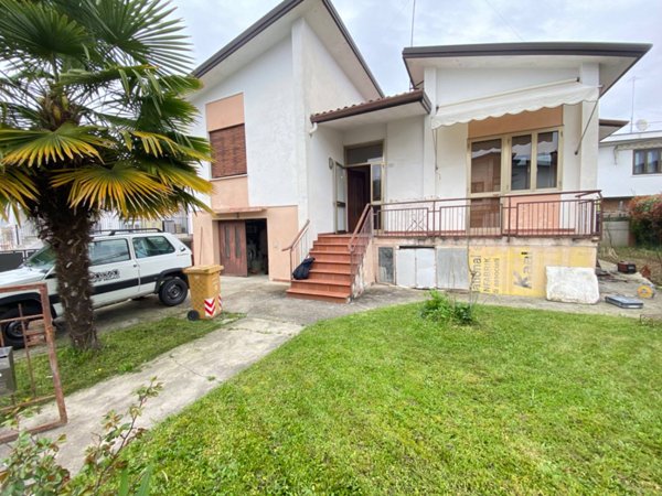 casa indipendente in vendita a Preganziol in zona Frescada