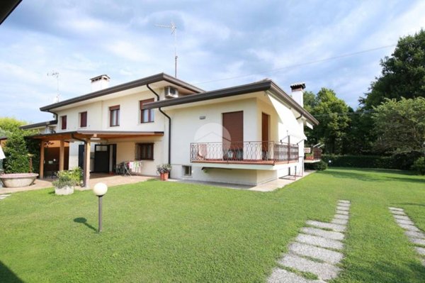 casa indipendente in vendita a Preganziol in zona Sambughè