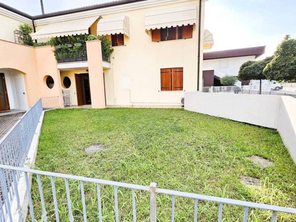 appartamento in vendita a Preganziol in zona Sambughè