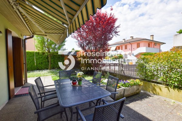 casa semindipendente in vendita a Preganziol in zona Sambughè