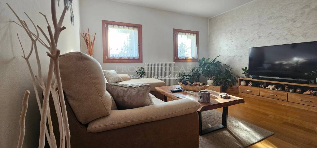 casa indipendente in vendita a Preganziol in zona Sambughè