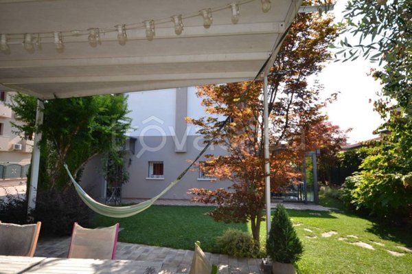 casa indipendente in vendita a Preganziol in zona Frescada