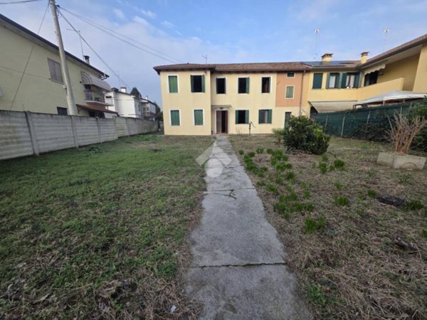 casa indipendente in vendita a Preganziol in zona Frescada