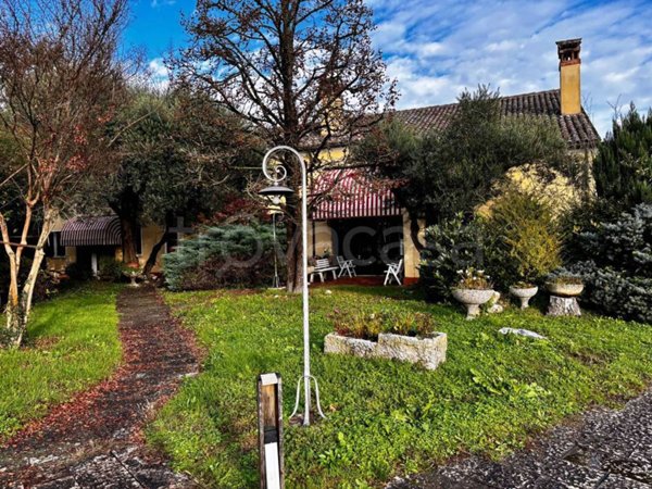 casa indipendente in vendita a Preganziol in zona Alle Grazie