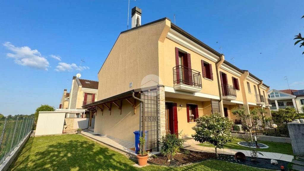 casa indipendente in vendita a Preganziol in zona Frescada