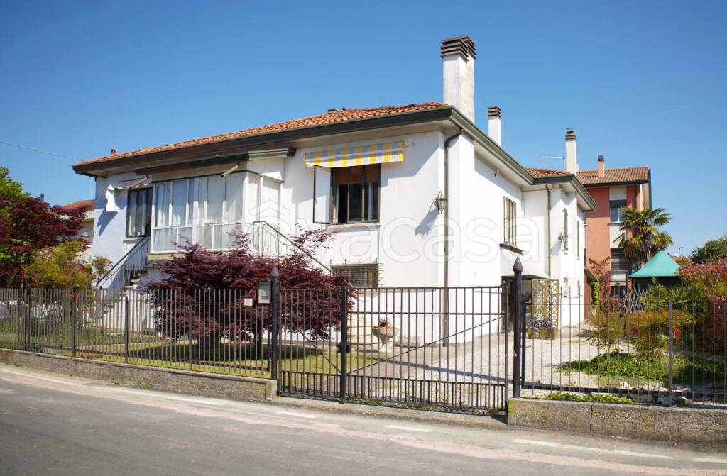 casa indipendente in vendita a Preganziol in zona Frescada
