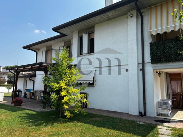 casa indipendente in vendita a Preganziol in zona Alle Grazie