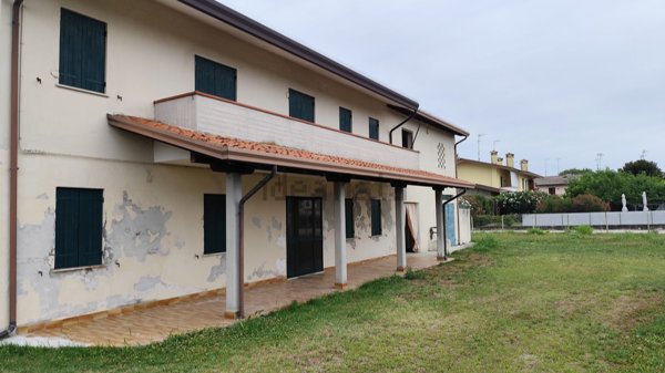 esavano in vendita a Preganziol in zona Settecomuni