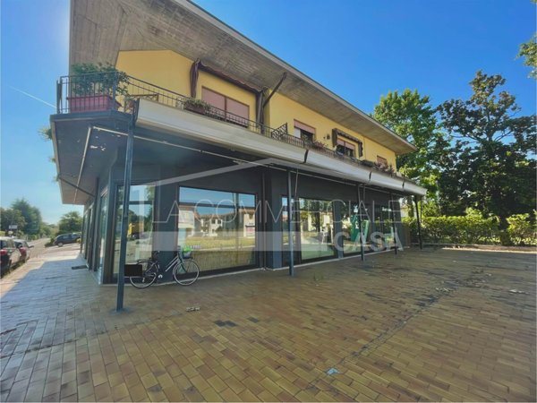 negozio in vendita a Preganziol in zona Alle Grazie