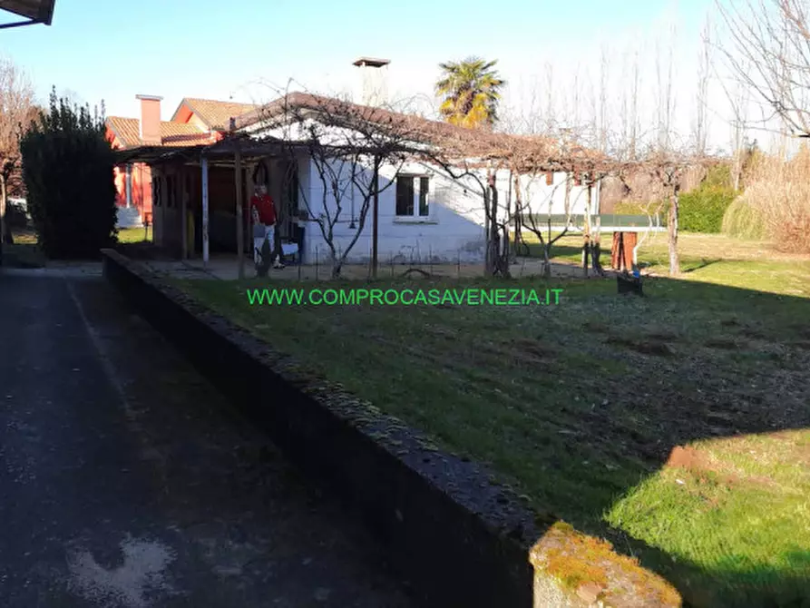 casa indipendente in vendita a Preganziol in zona Alle Grazie